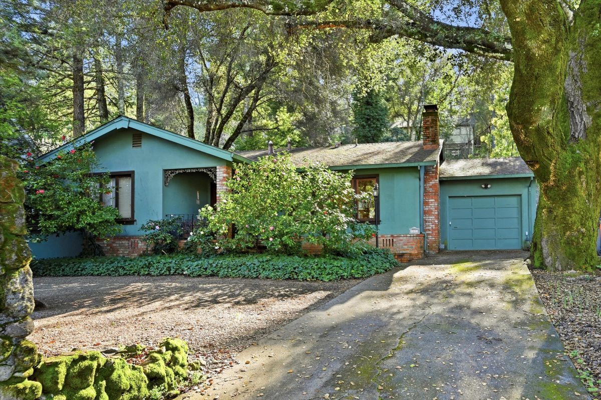 Building Photo - 1513 Foothill Blvd