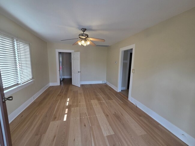 Building Photo - Raymond Ave 819/821