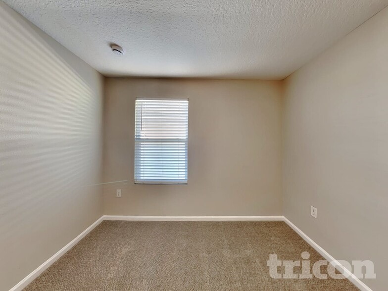 Building Photo - 12043 Sea Grove Pl