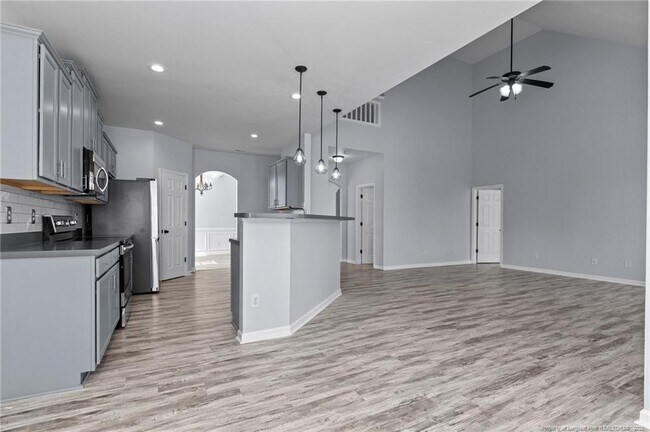 Building Photo - 12 Turnbridge Way