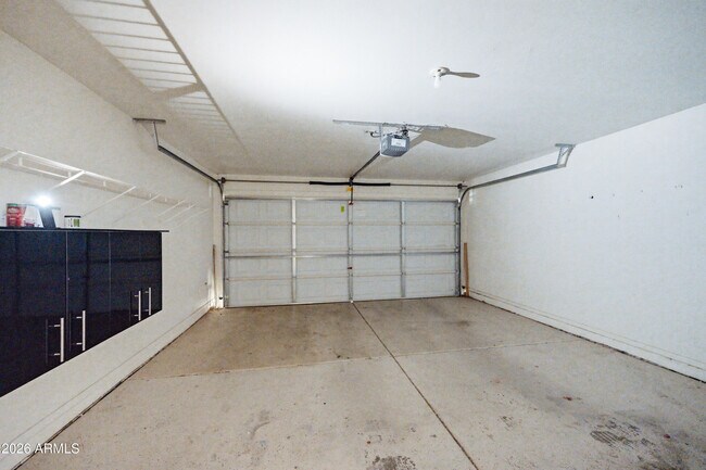 Building Photo - 4512 E Windsong Dr