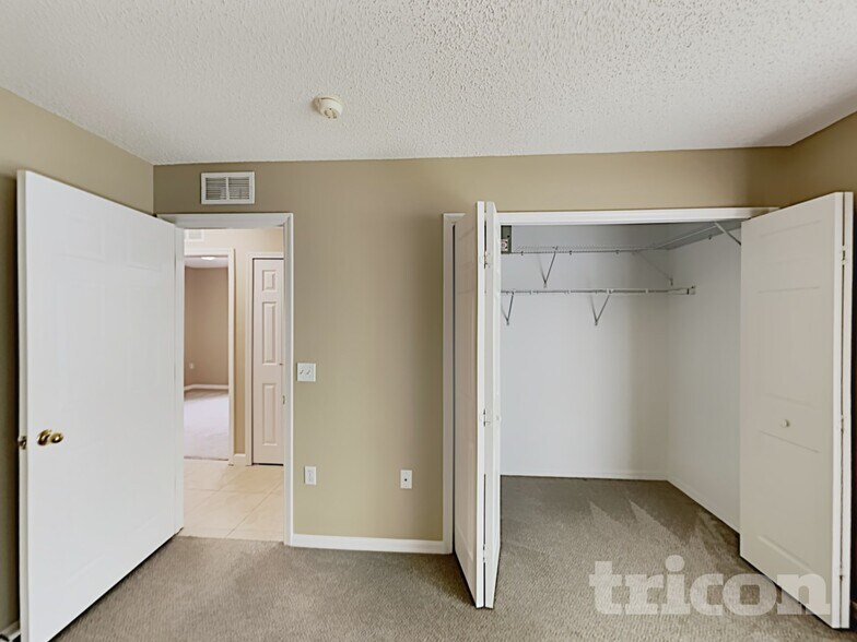 Building Photo - 6836 Playpark Trail W