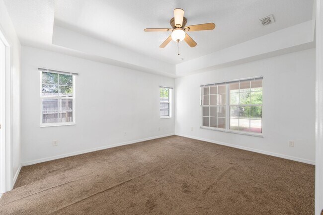 Building Photo - 7860 SW 204th Ave