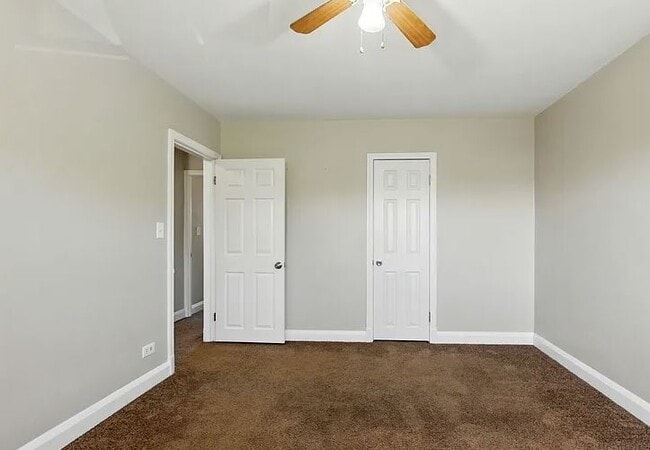 Building Photo - 5306 Ready Ave
