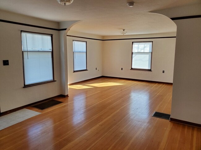 Building Photo - 58410 High Valley Rd