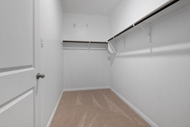 Building Photo - 104 Woodrow Ln