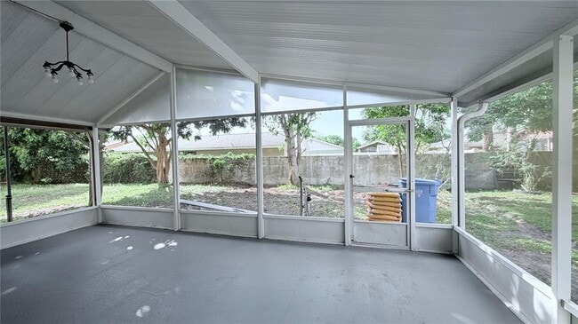 Building Photo - 10216 Oasis Palm Dr