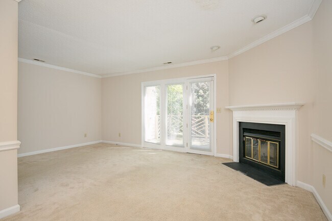 Building Photo - Charming 2BR & 2.5BA Townhome with Dual Primary Suites in Woodstream Glen