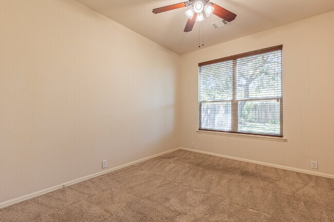 Building Photo - 1303 Alpine Pond