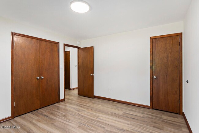 Building Photo - 62 Devitt Rd