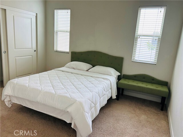 Building Photo - 127 Interval