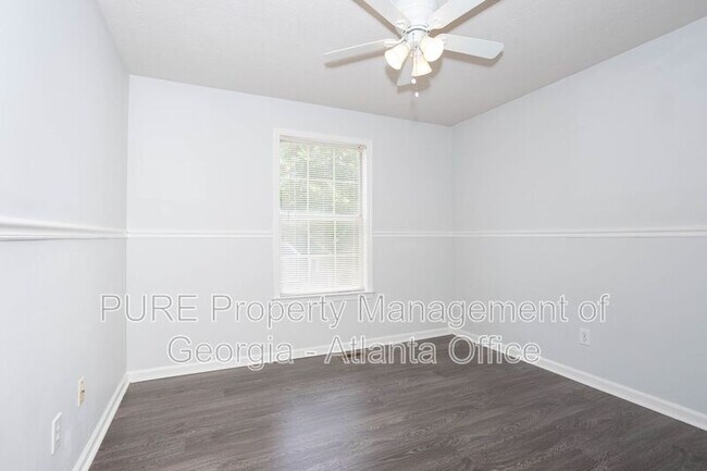 Building Photo - 2739 Sanibel Ln SE