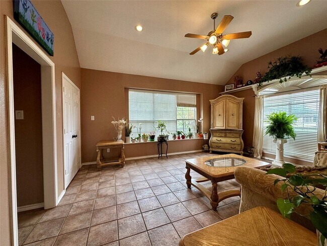 Building Photo - 2610 Jakes Ct
