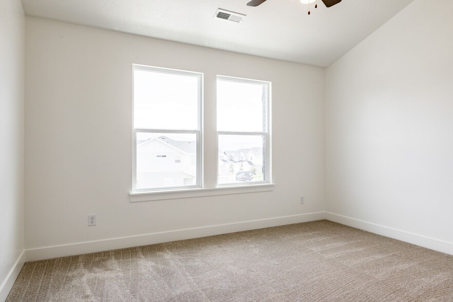 Master Bedroom - 12981 S Oberon Ln