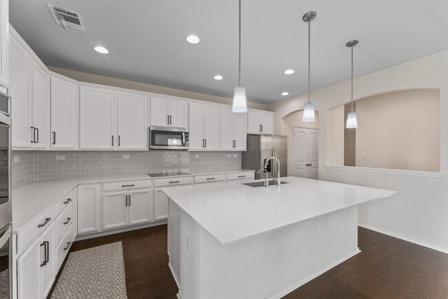 Building Photo - 942 Blue Violet
