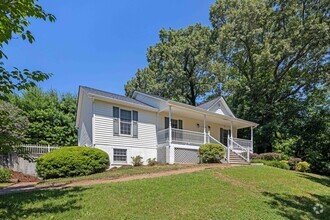 Building Photo - Great Home in Haw Creek!