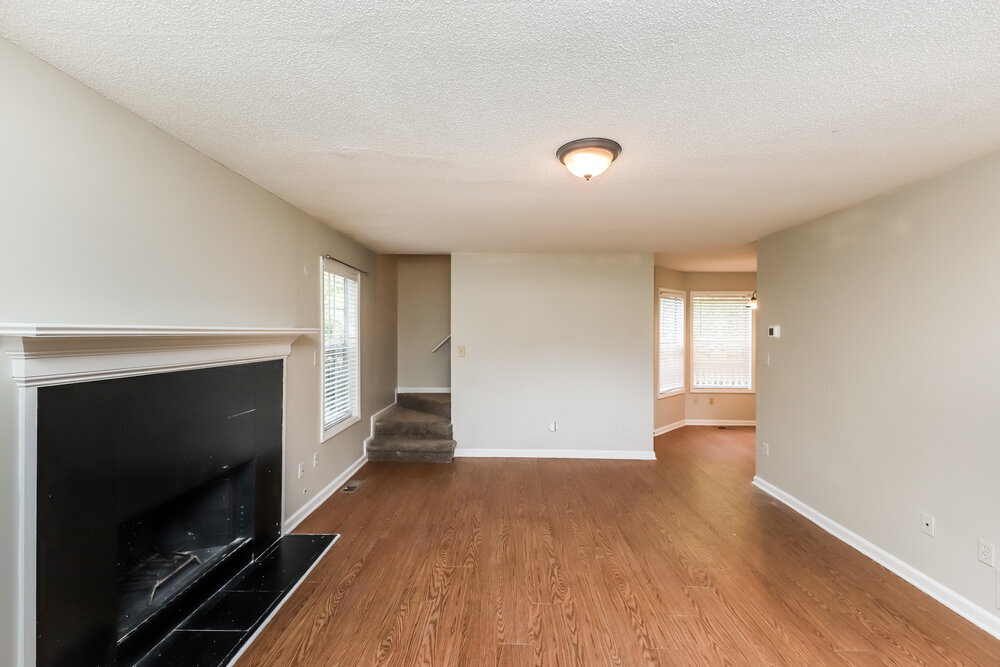 Building Photo - 7285 Hunters Ridge Dr