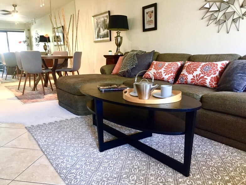 Comfortable couch to watch tv or read a good book. - 685 N Ashurst Ct