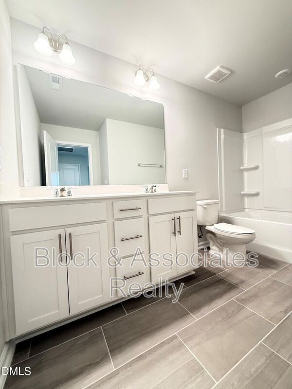 Building Photo - 304 Marmalade Sky Ln