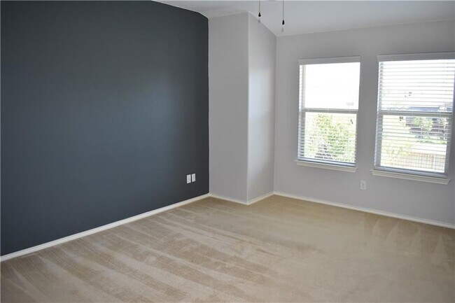 Building Photo - 108 Quarry Ln