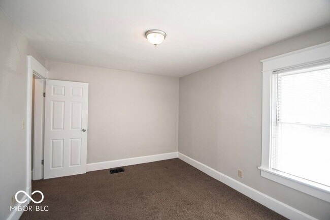 Building Photo - 1541 E Ohio St