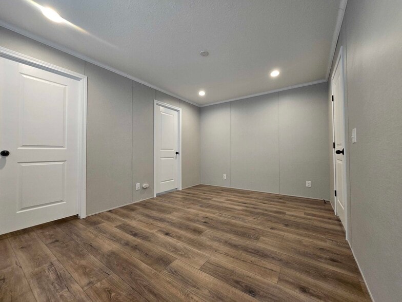 Building Photo - 52212 Worthington Ln