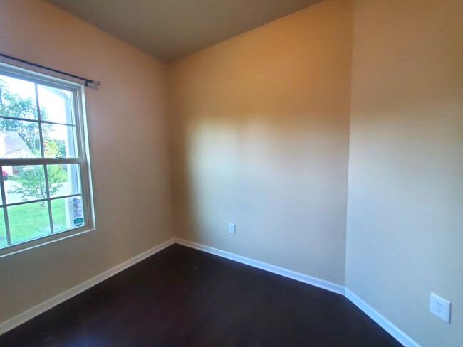 Building Photo - 821 Bellingham Way