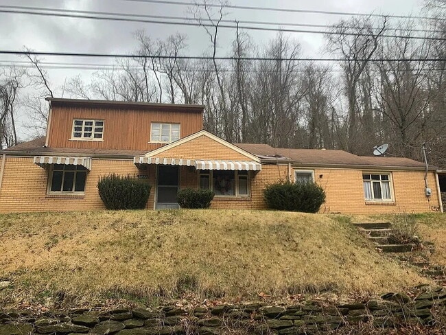 Building Photo - Introducing this attractively updated 4-bedroom, 1-bath home on Poketa Rd.