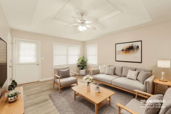 Building Photo - 402 Maple Ave