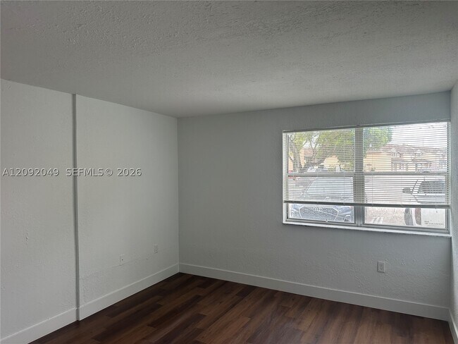 Building Photo - 2268 SW 81st Ave
