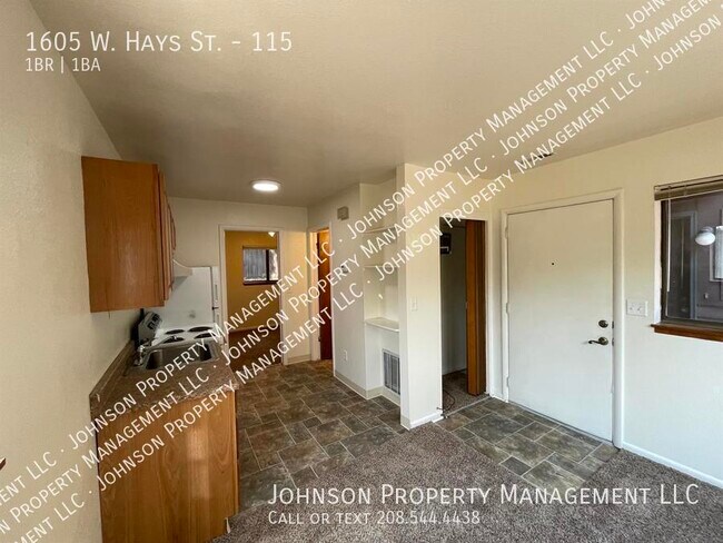 Building Photo - 1605 W Hays St