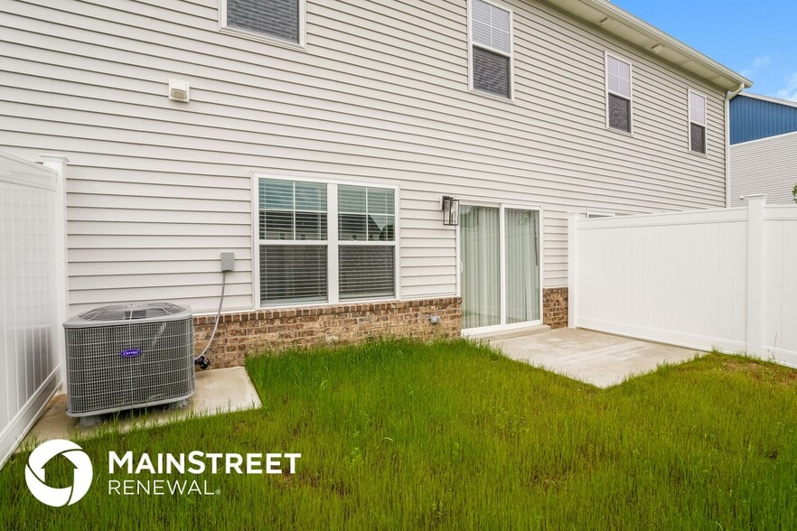 Building Photo - 2089 Paddle Wheel Dr