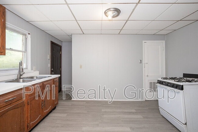 Building Photo - 16905 Palda Dr