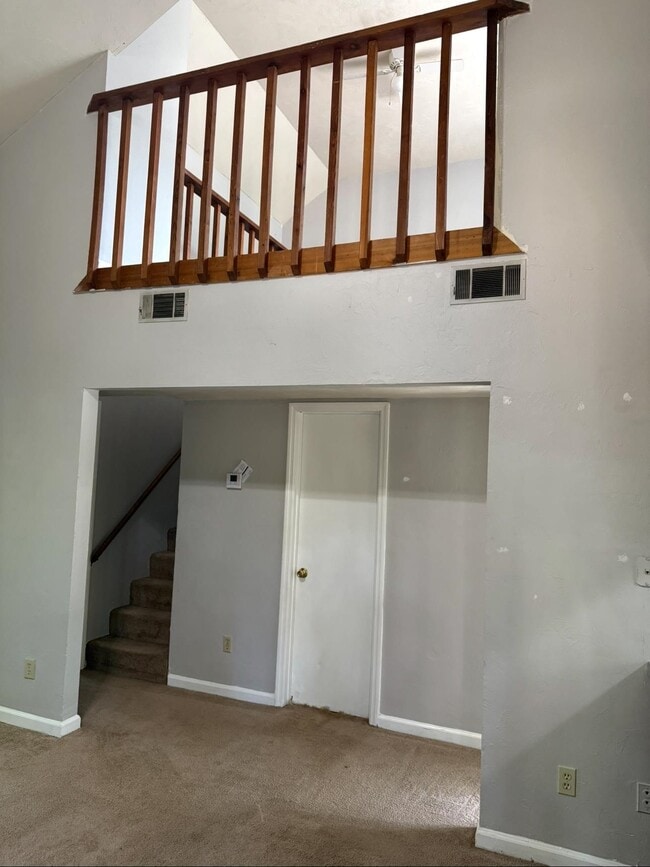 Building Photo - 2928 Woodrich Dr