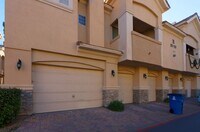 Building Photo - 3555 Meridale Dr