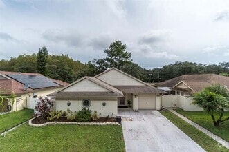 Building Photo - 11911 Hickorynut Dr