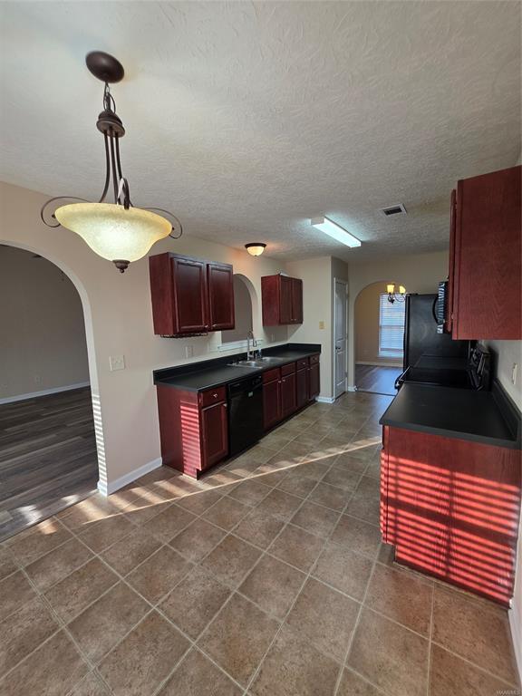 Building Photo - 6136 Old Post Lane