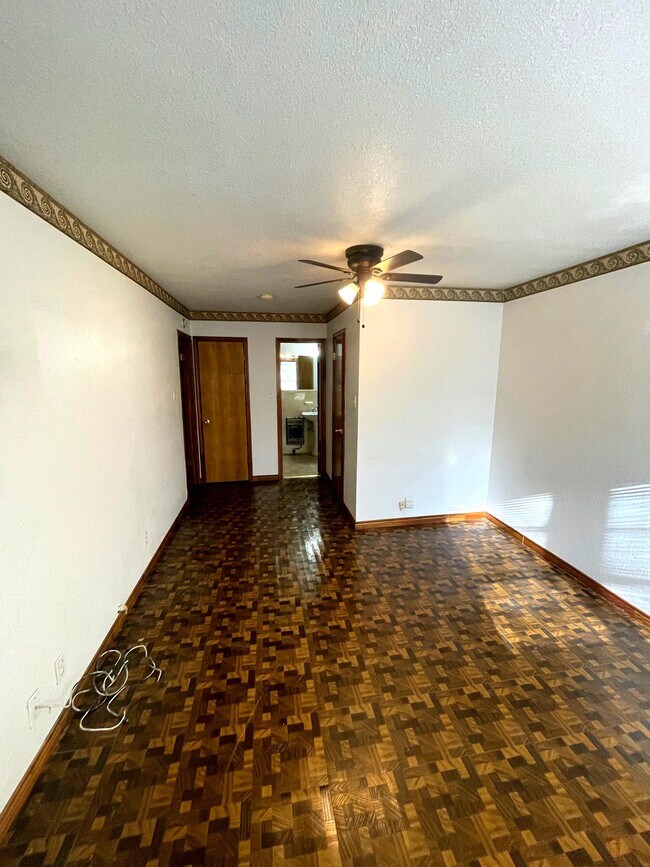 Building Photo - 1406 N 2nd St