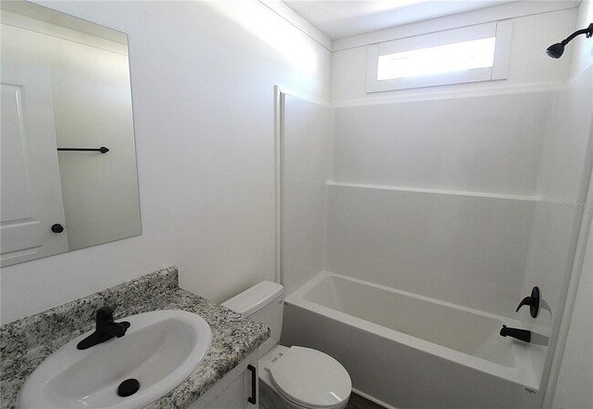 Building Photo - 4117 10th St Ct E