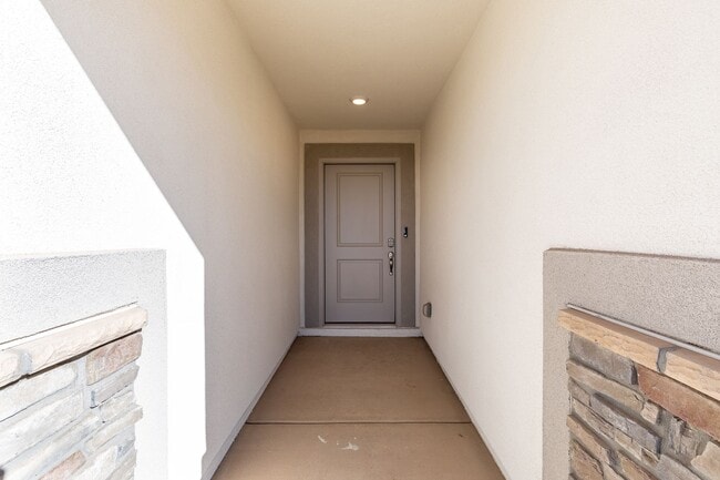 Building Photo - Townhome in Long Valley Community