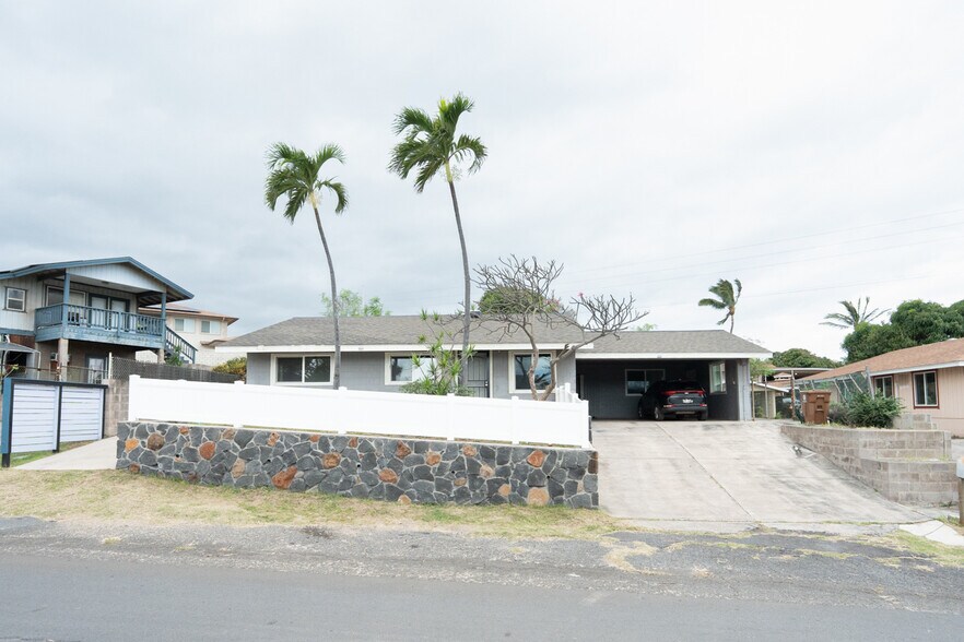 Building Photo - 456 Ipu Cir