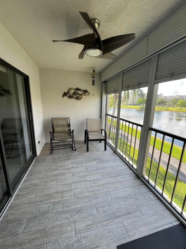 Building Photo - 7340 Amberly Ln