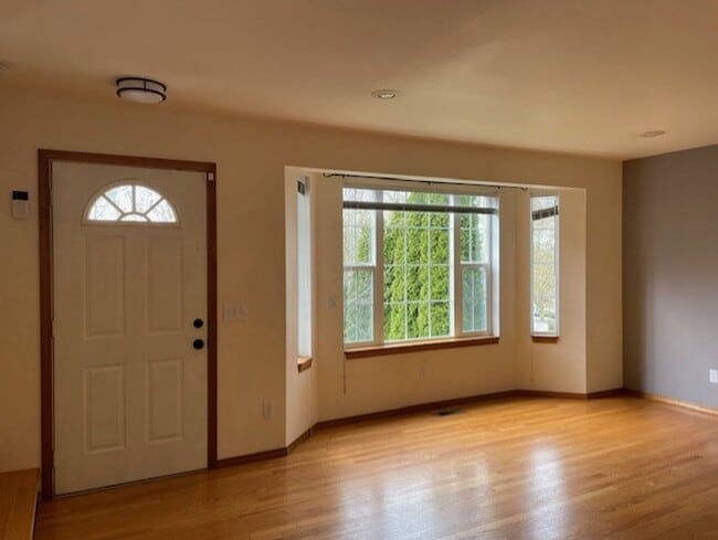 Building Photo - 1412 Sweetbay Dr
