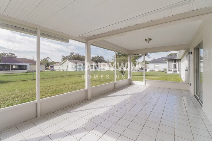 Building Photo - 2542 Jennifer Dr