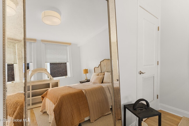 Building Photo - 65 3rd St