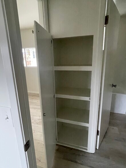 Building Photo - 270 San Mateo Cir