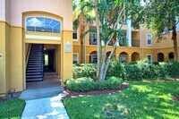 Building Photo - 2 bedroom/2 bath, 1st floor unit with a 1-car garage!