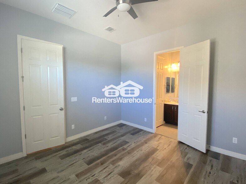 Building Photo - 19894 E Strawberry Dr