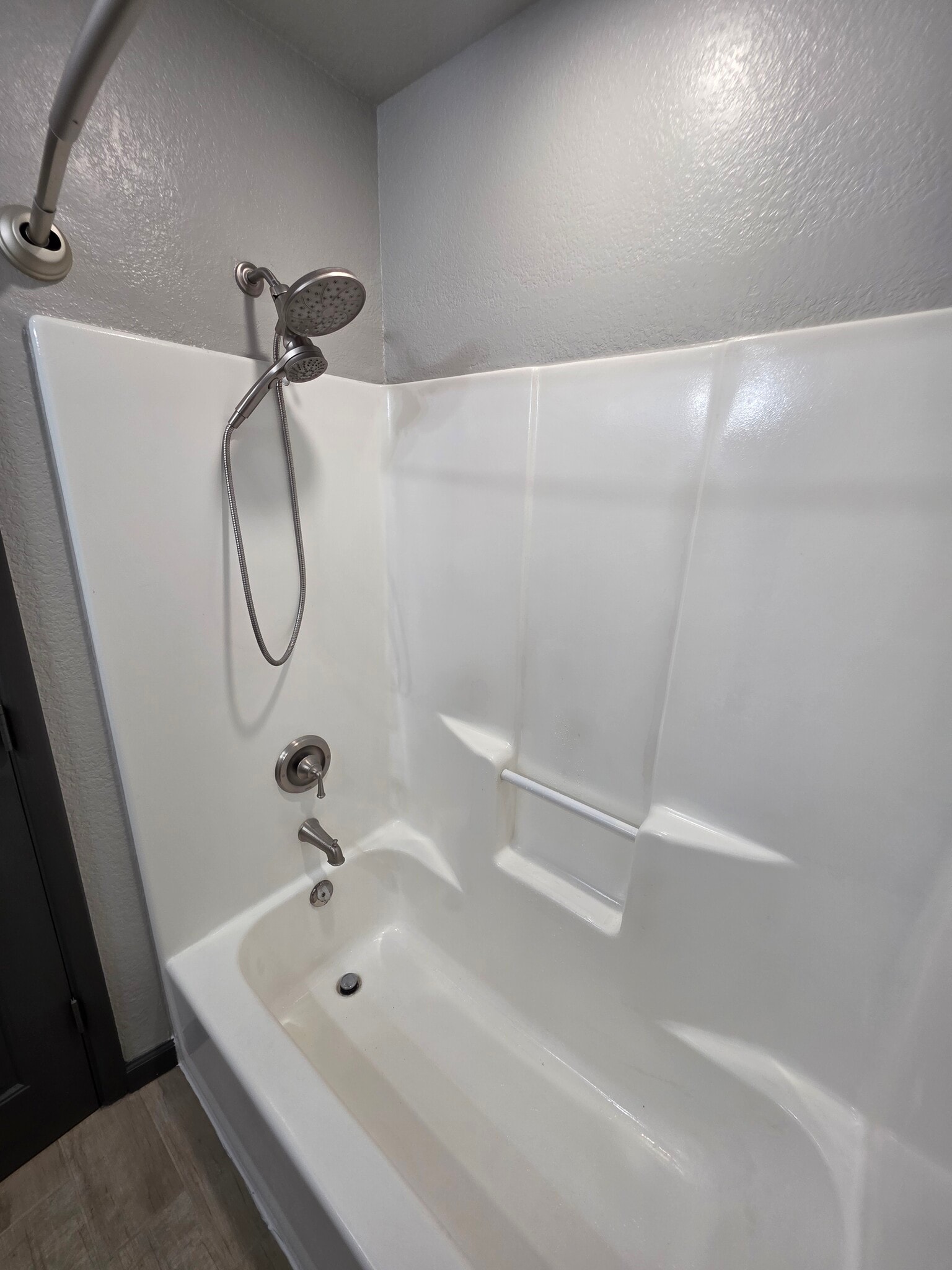 Building Photo - 1749 E Pepper Cir