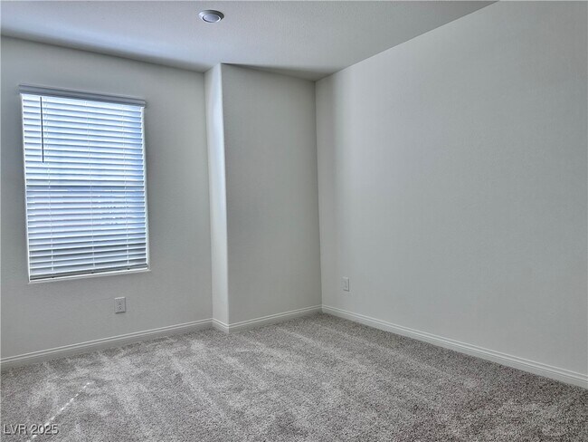 Building Photo - 3634 Cameri Ave